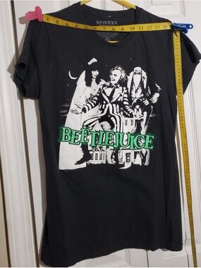 Beetlejuice Black Graphic women’s xl tee shirt